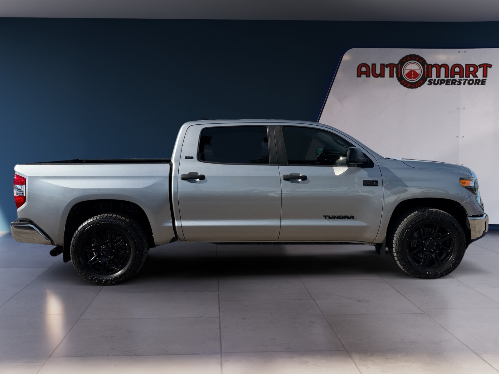 2020 Toyota Tundra SR5 - Photo 6