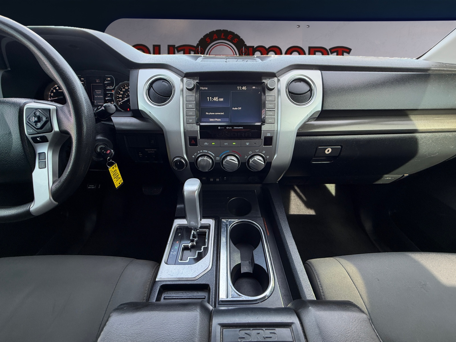 2020 Toyota Tundra SR5 - Photo 11