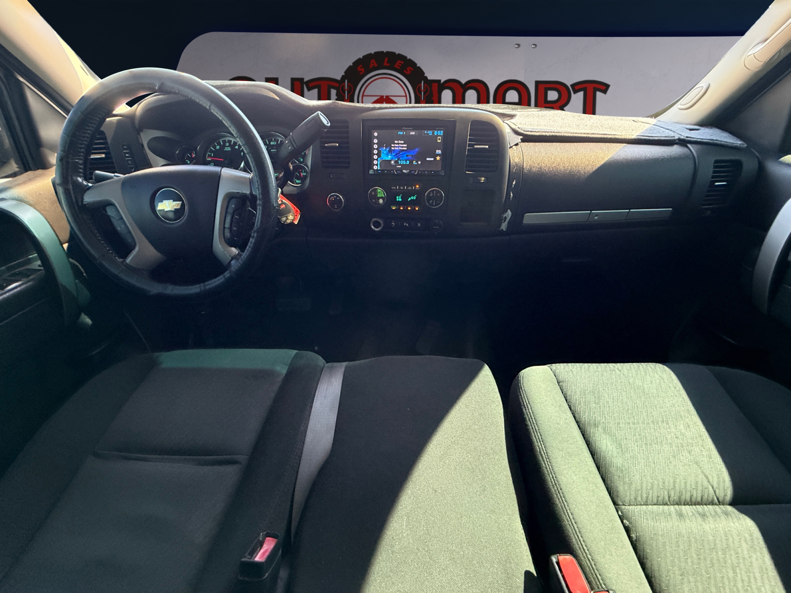2011 Chevrolet Silverado 1500 LT - Photo 10