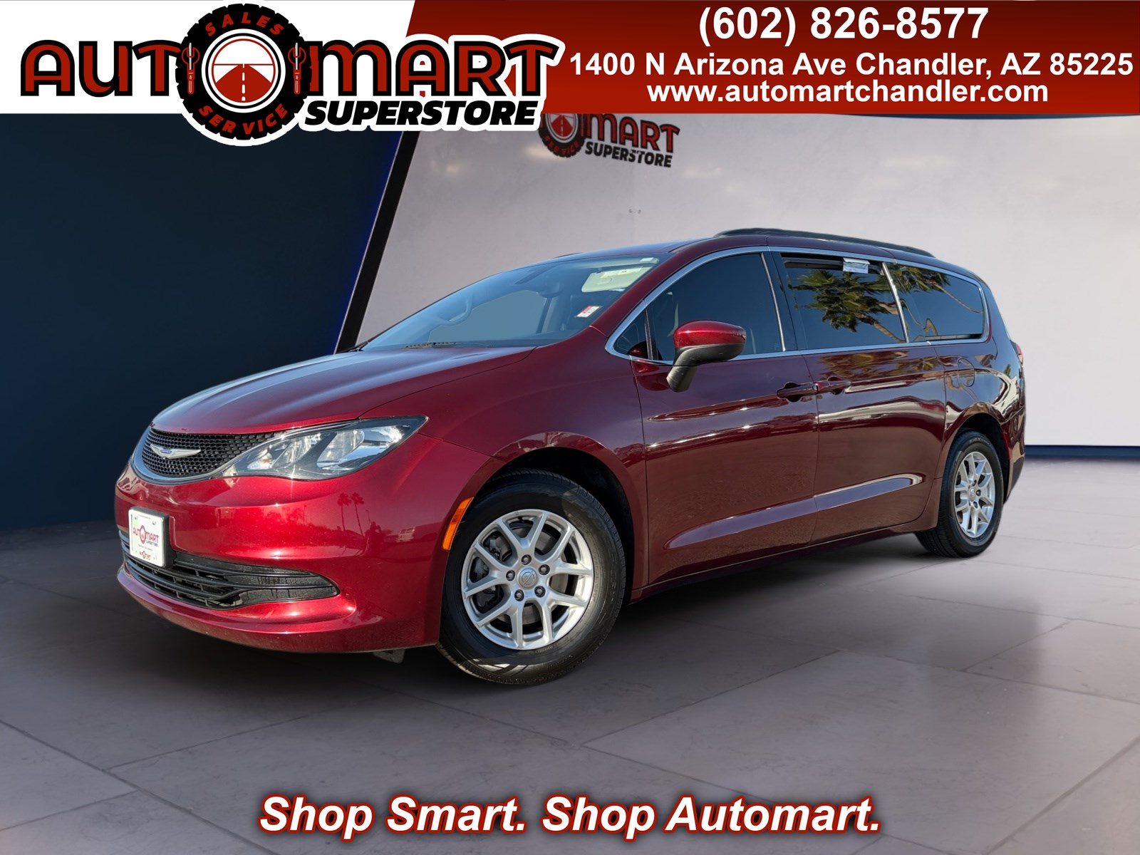 2020 Chrysler Voyager LXI's photo