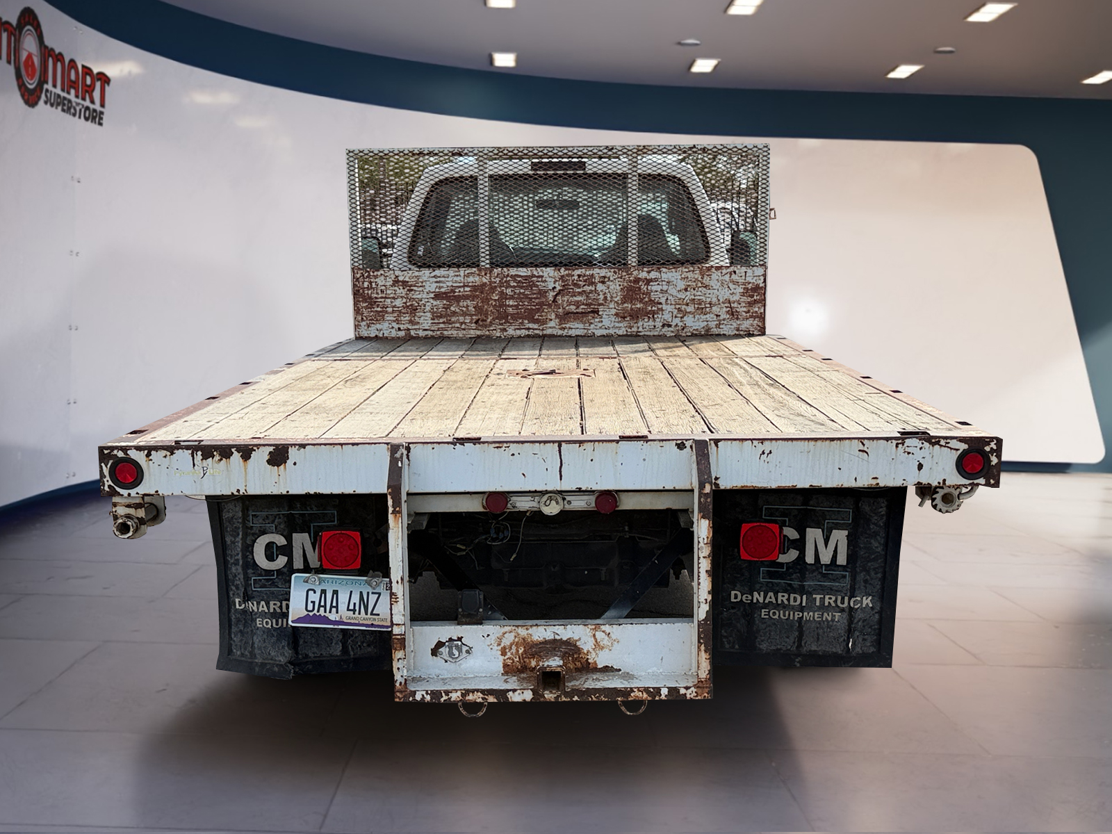 Ford F-550 photo 4