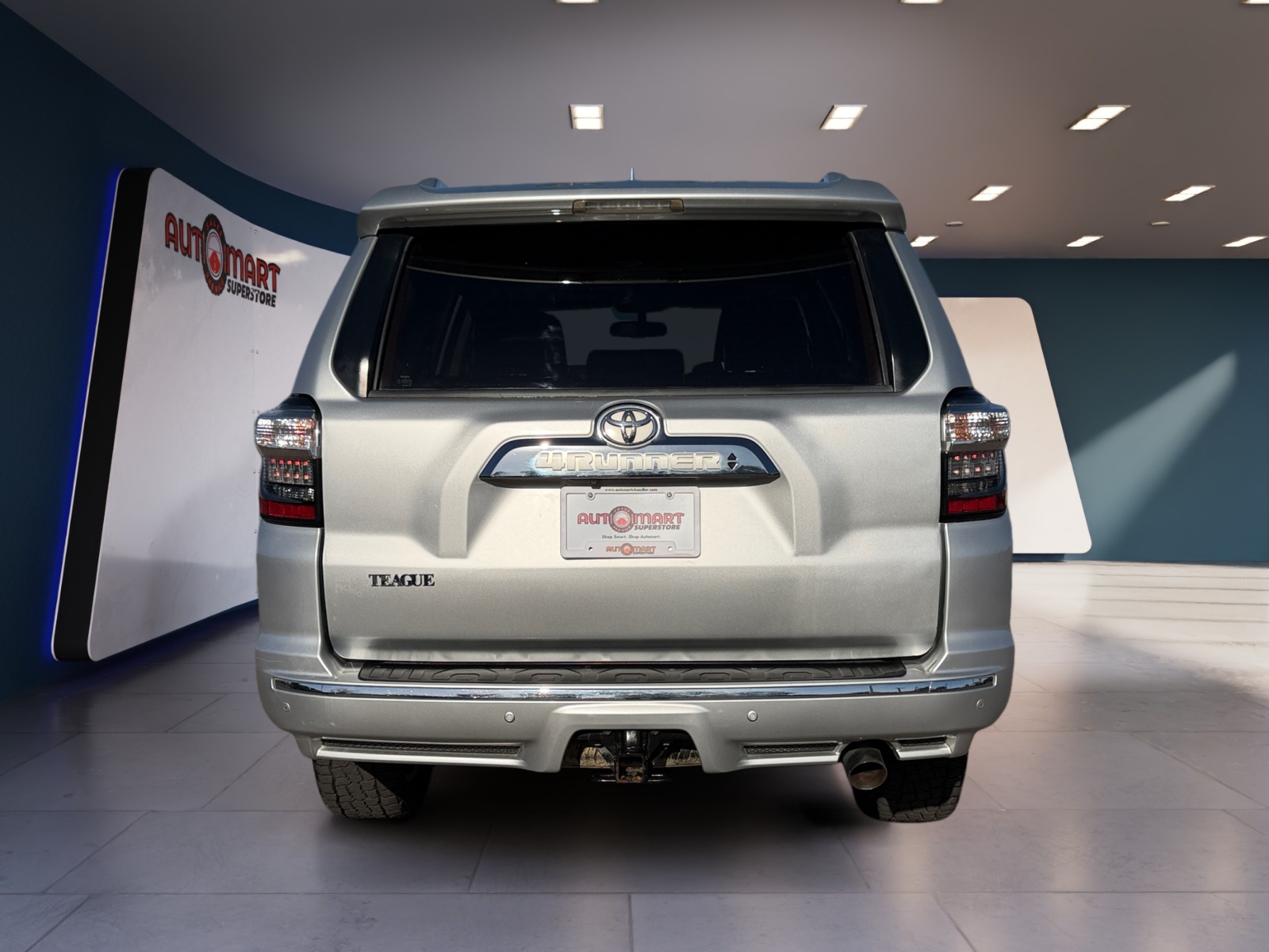 2017 Toyota 4Runner Limited - Photo 4