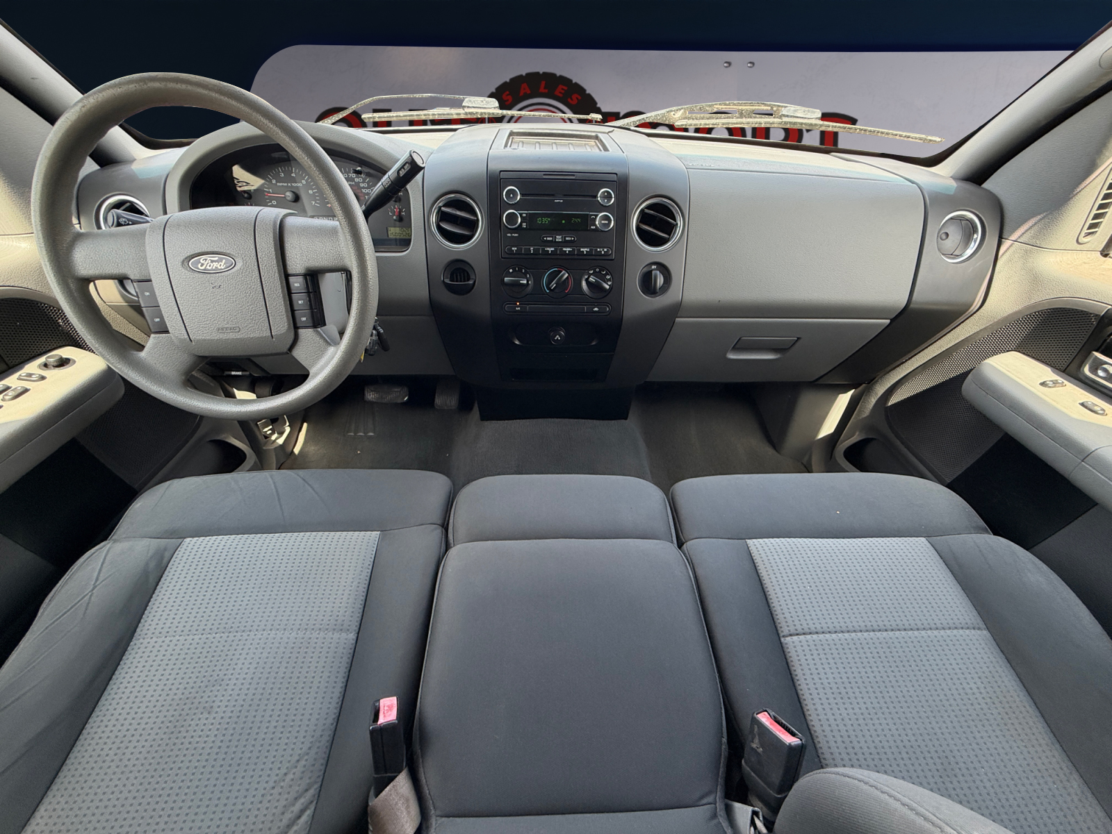 Ford F-150 photo 11