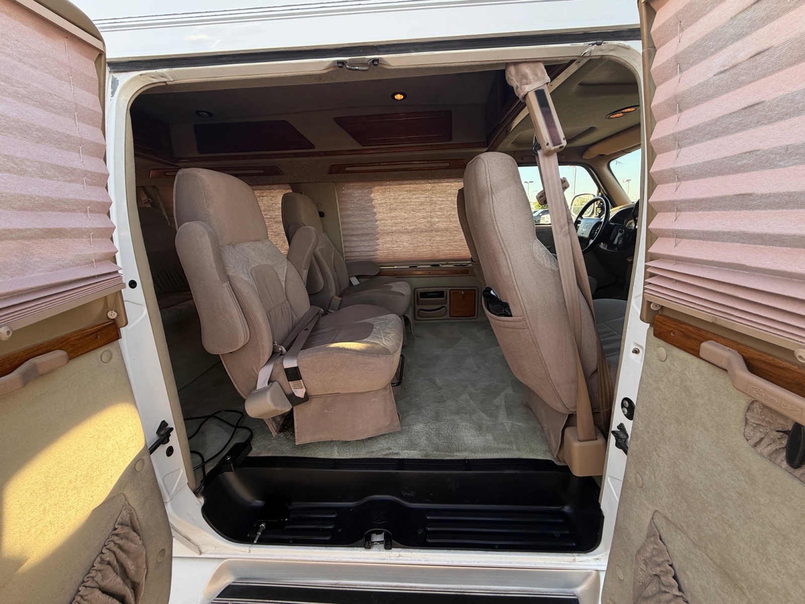 Dodge Ram Van photo 18