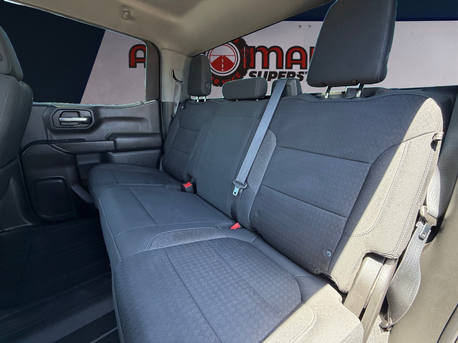 Chevrolet Silverado photo 14