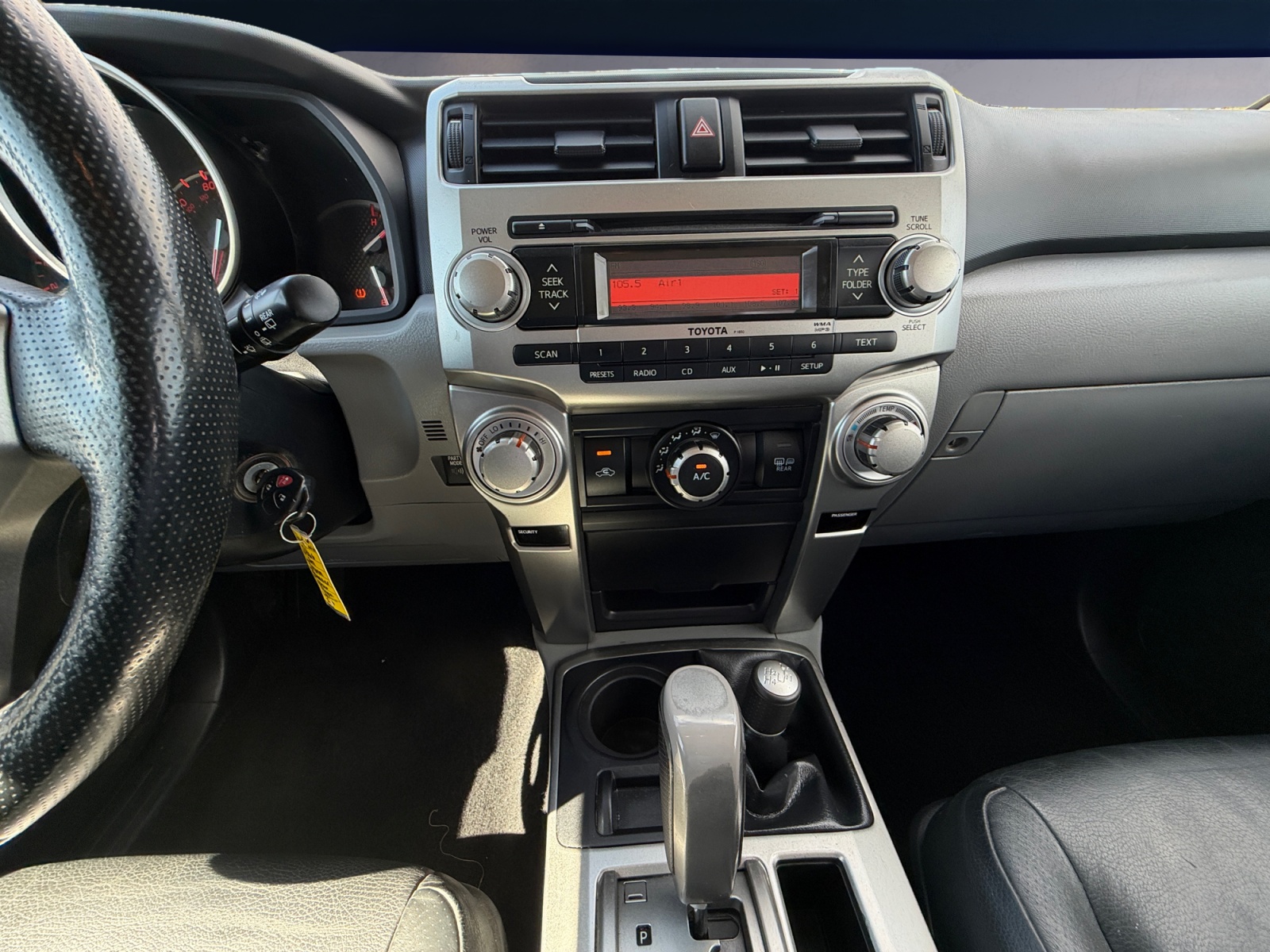 Toyota 4Runner photo 11