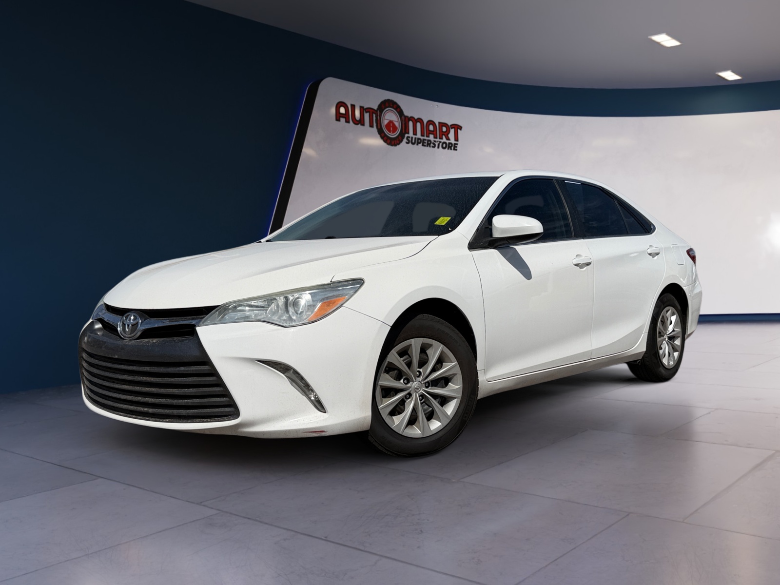 Toyota Camry photo 2