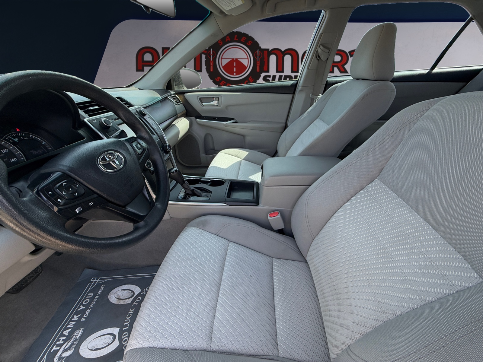 Toyota Camry photo 10