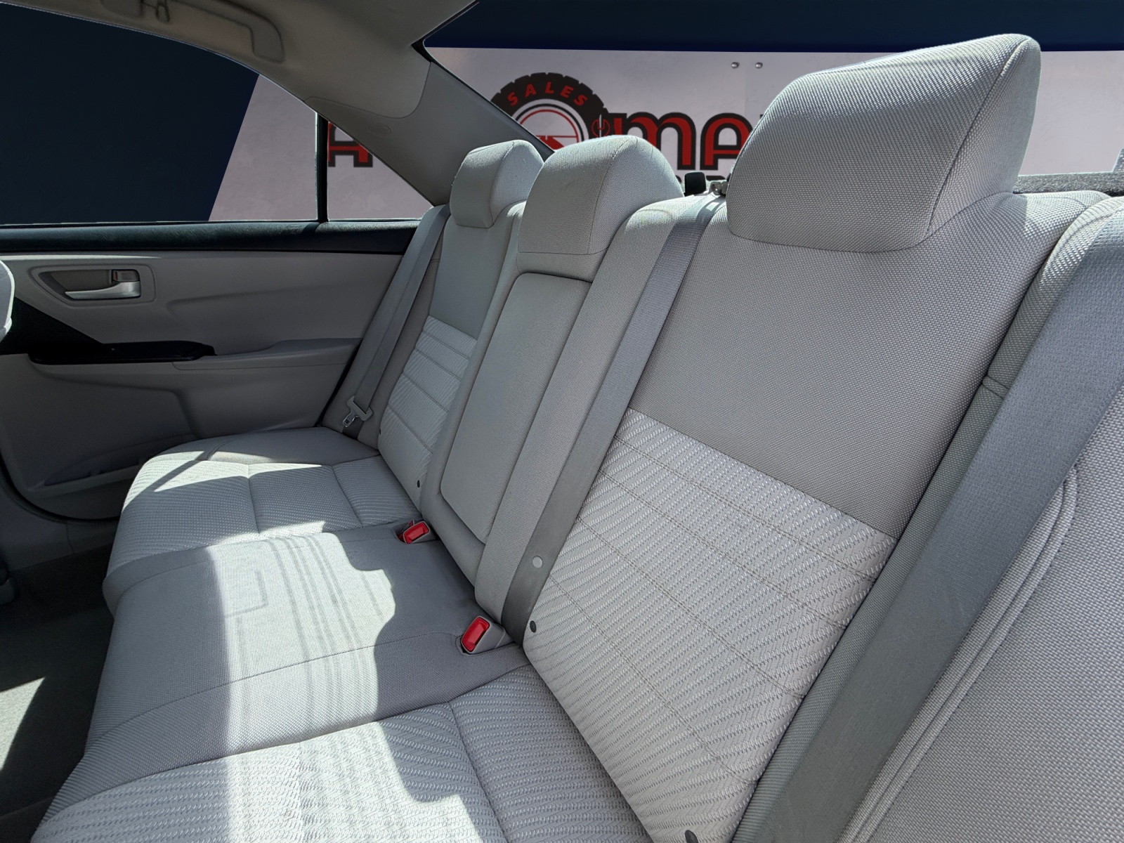 Toyota Camry photo 14