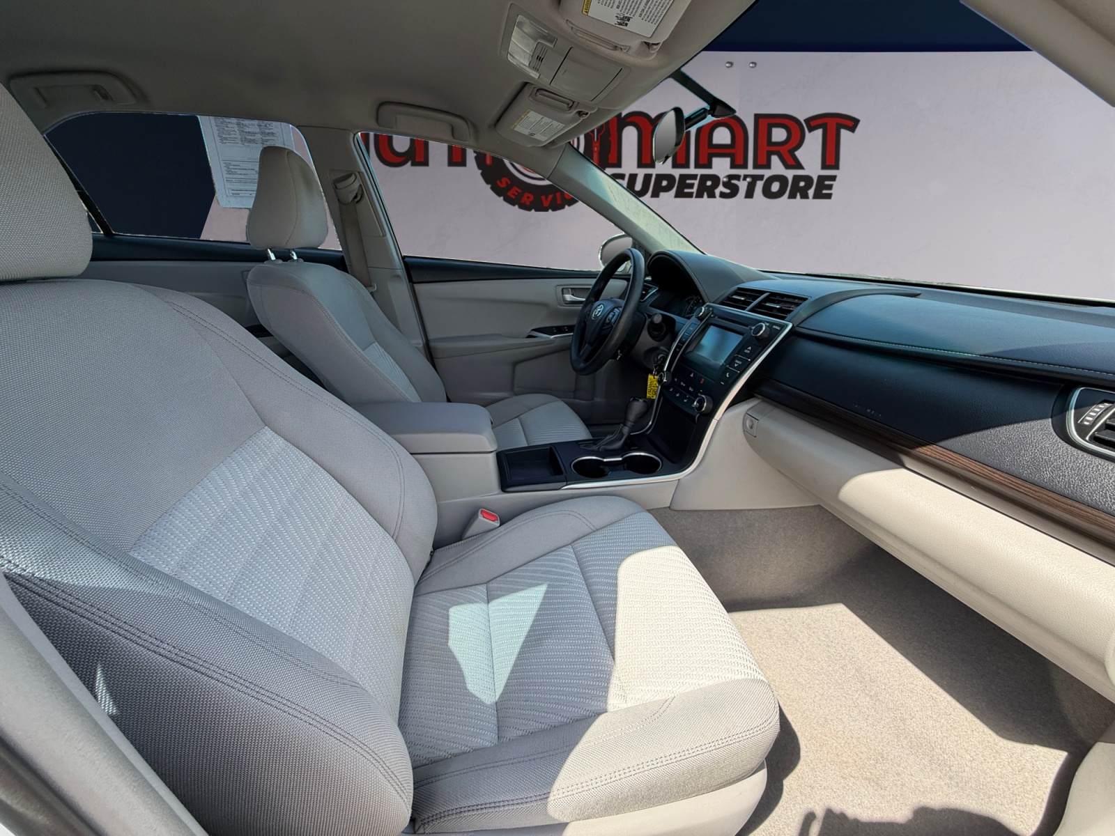 Toyota Camry photo 16