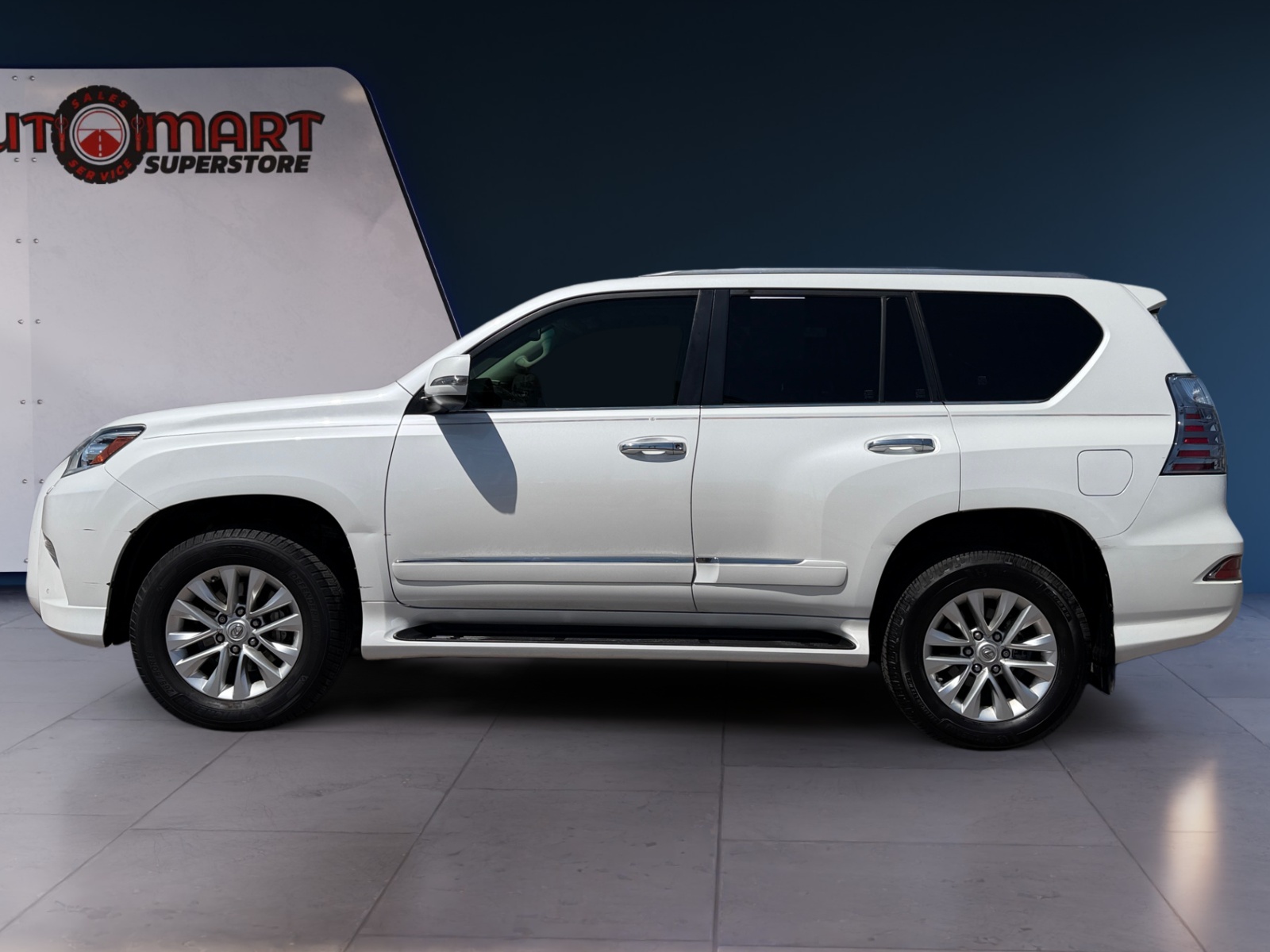 Lexus GX photo 3