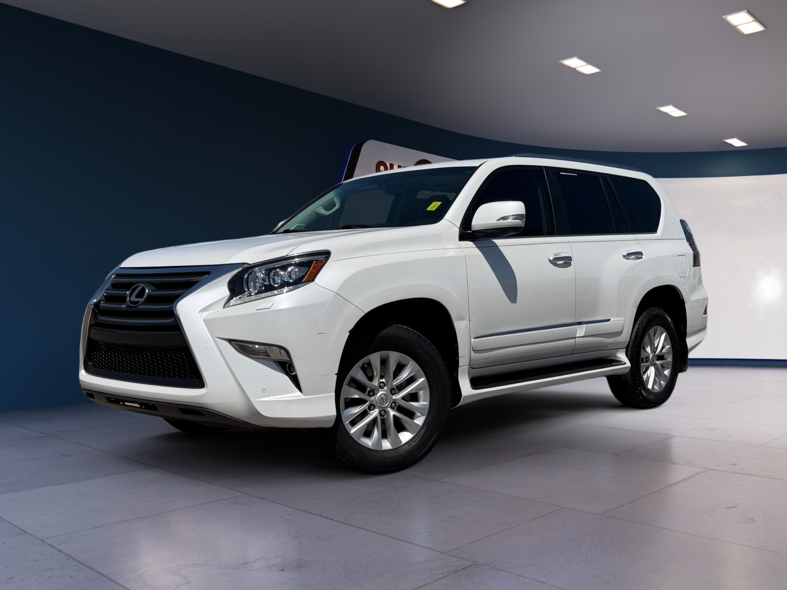 Lexus GX photo 2