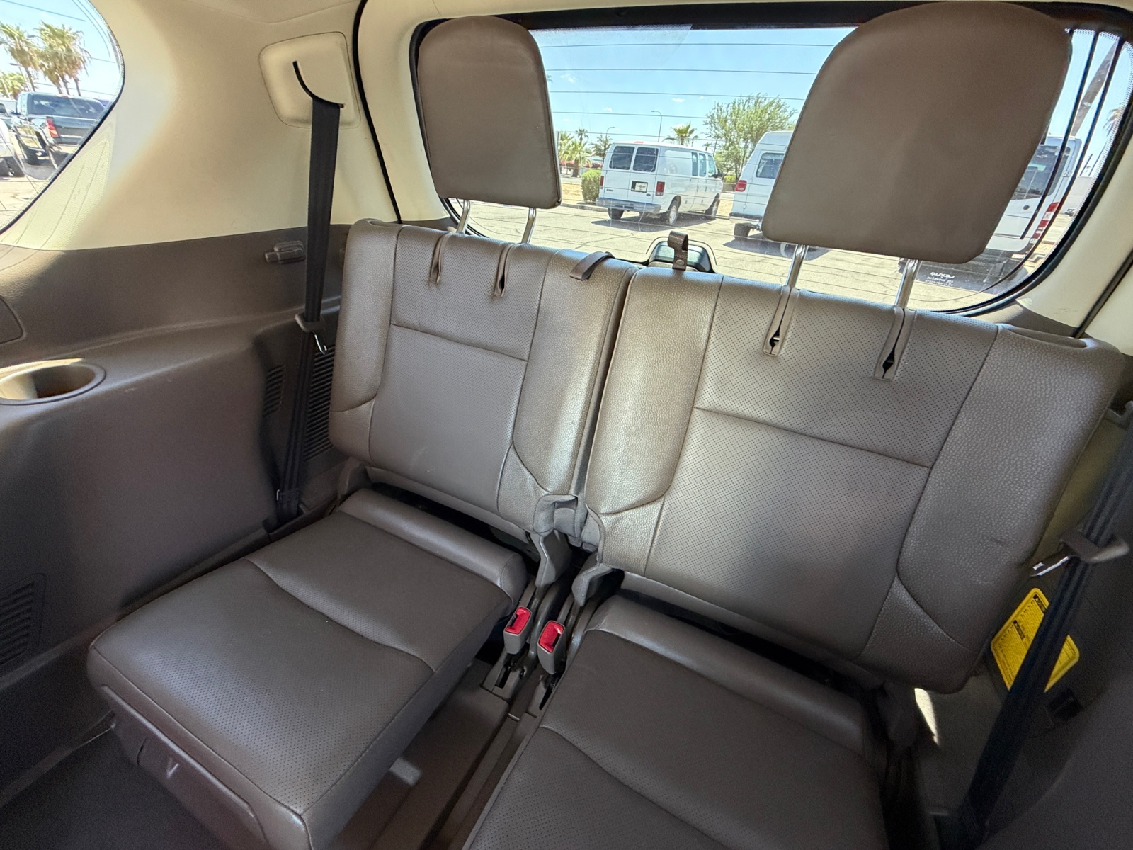 Lexus GX photo 17