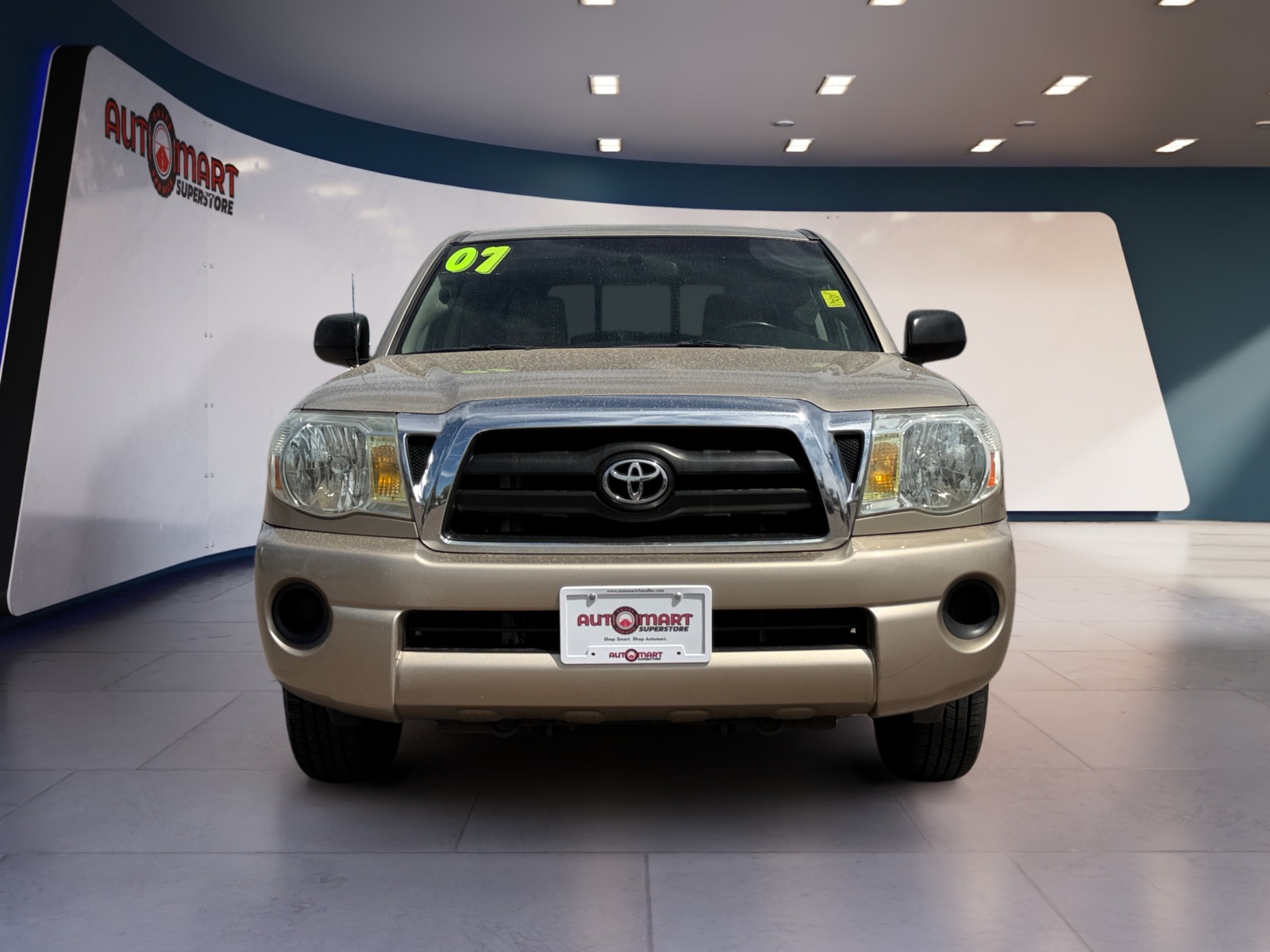 Toyota Tacoma photo 8