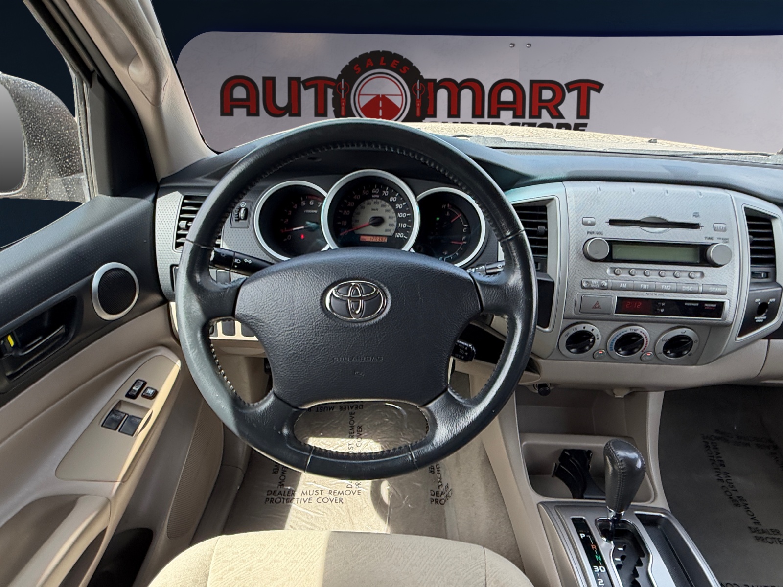 Toyota Tacoma photo 12