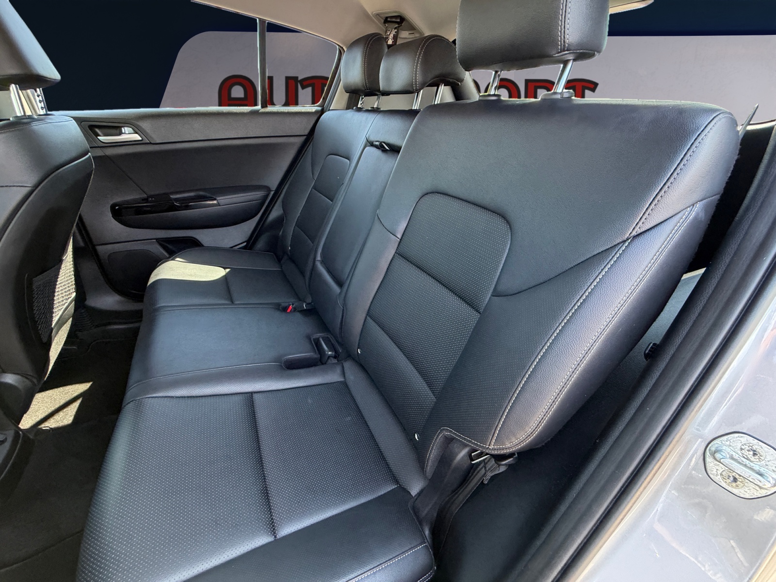 Kia Sportage photo 14
