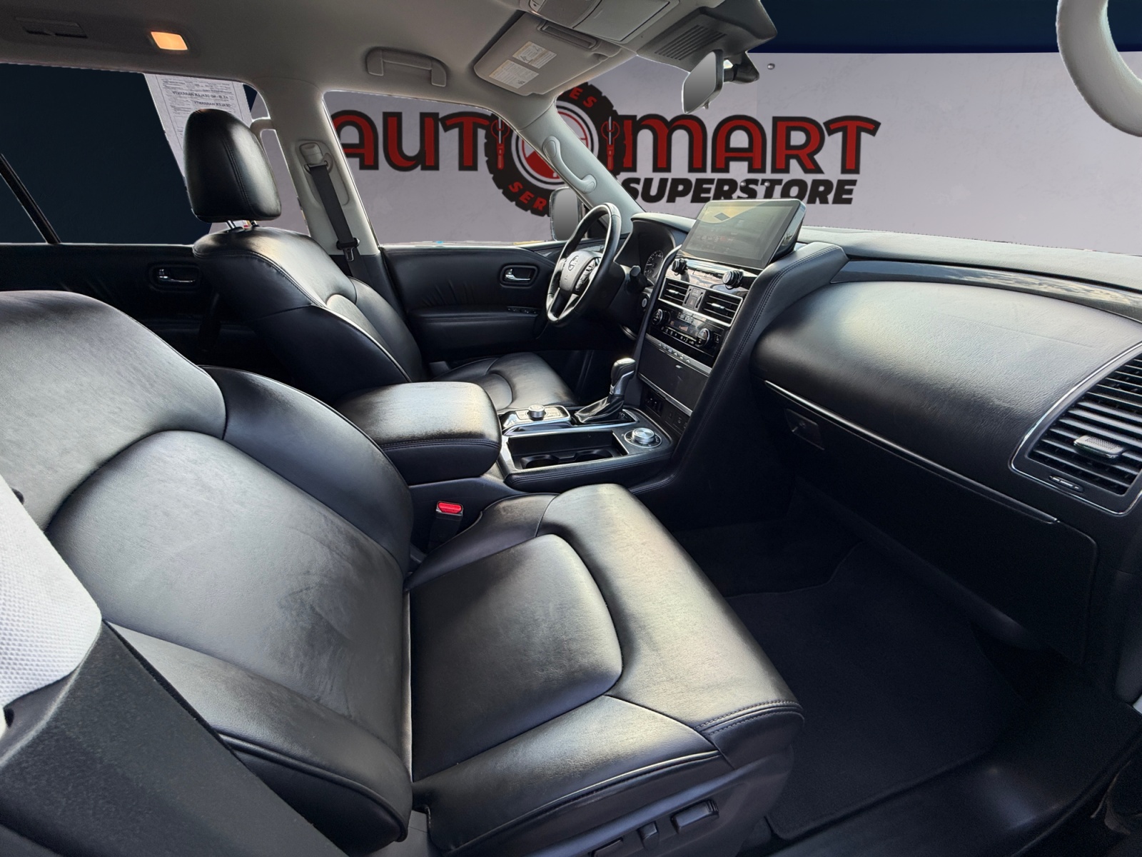 Nissan Armada photo 16
