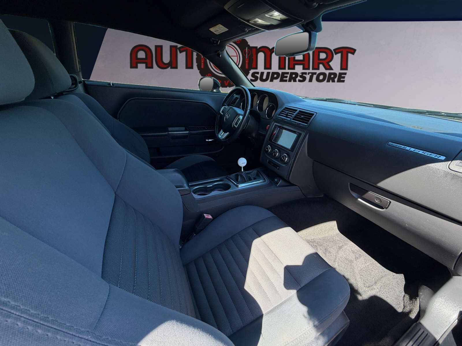 Dodge Challenger photo 16