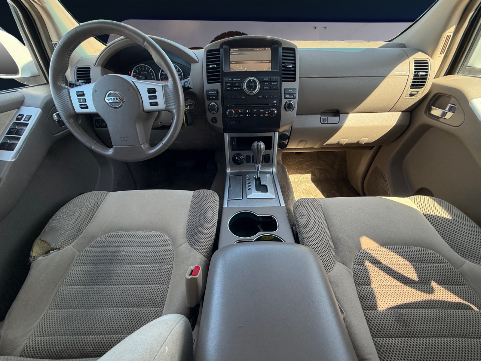 Nissan Pathfinder photo 11