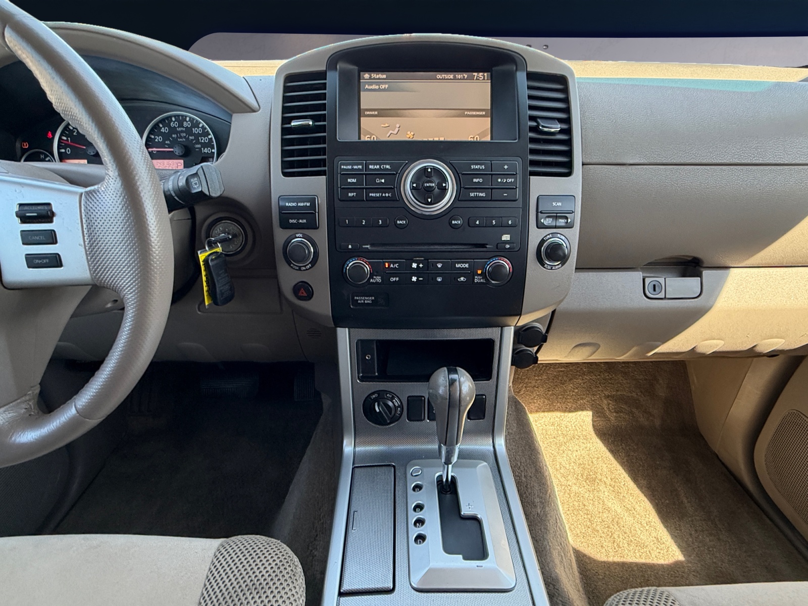 Nissan Pathfinder photo 12