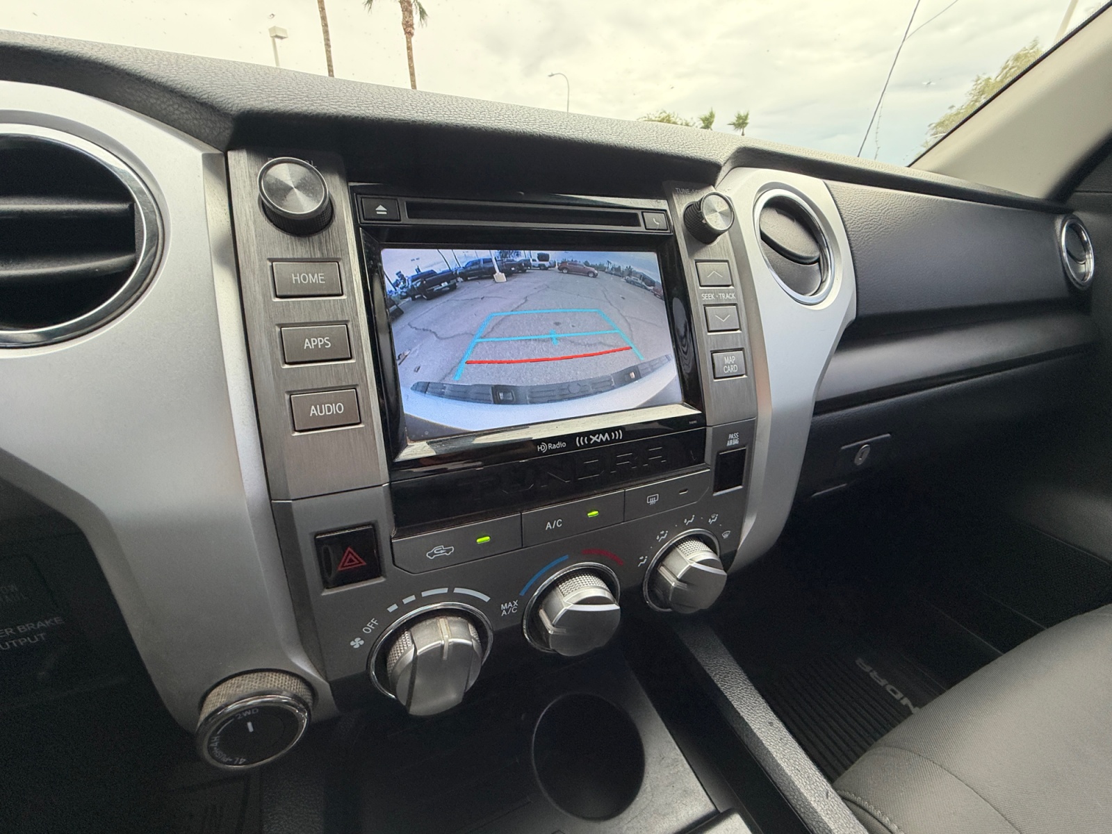 Toyota Tundra photo 16