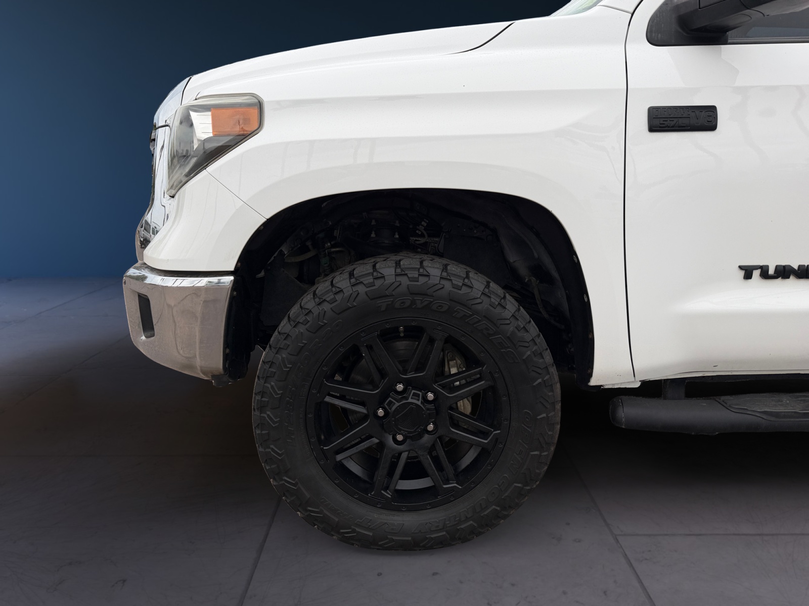 Toyota Tundra photo 14