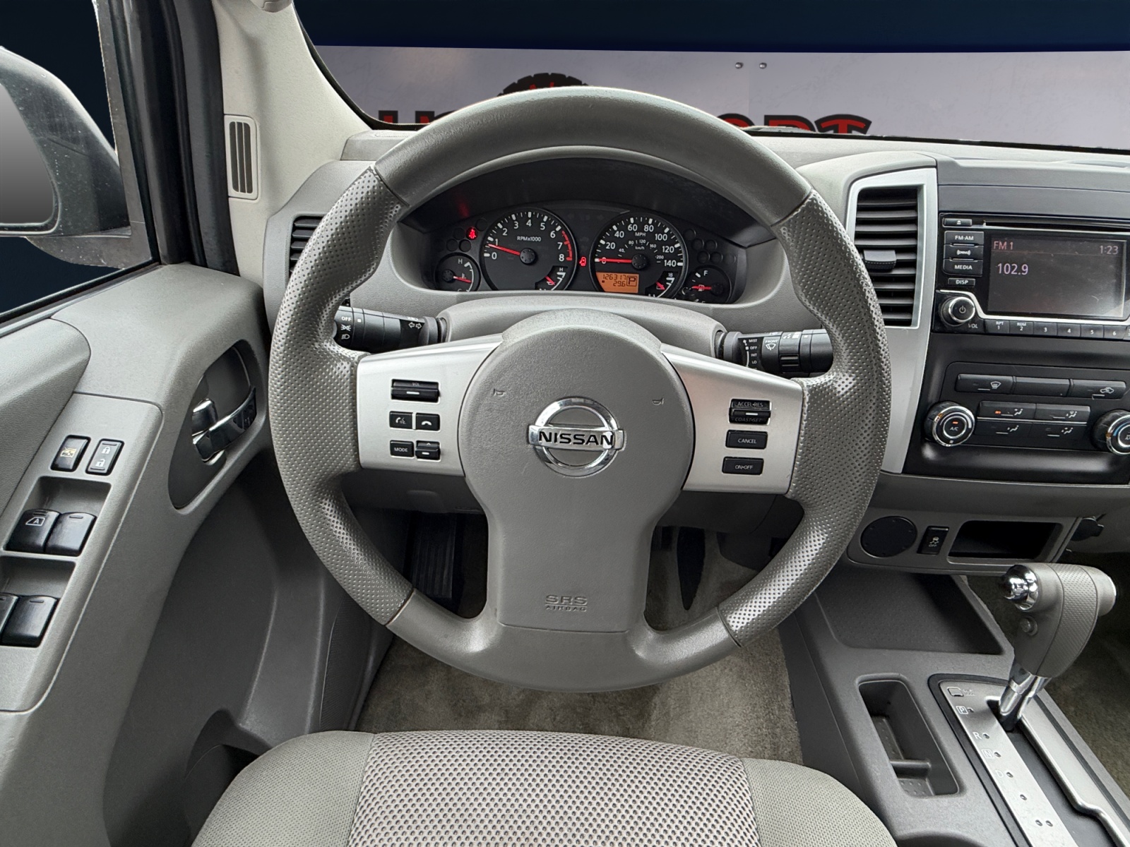 Nissan Frontier photo 13