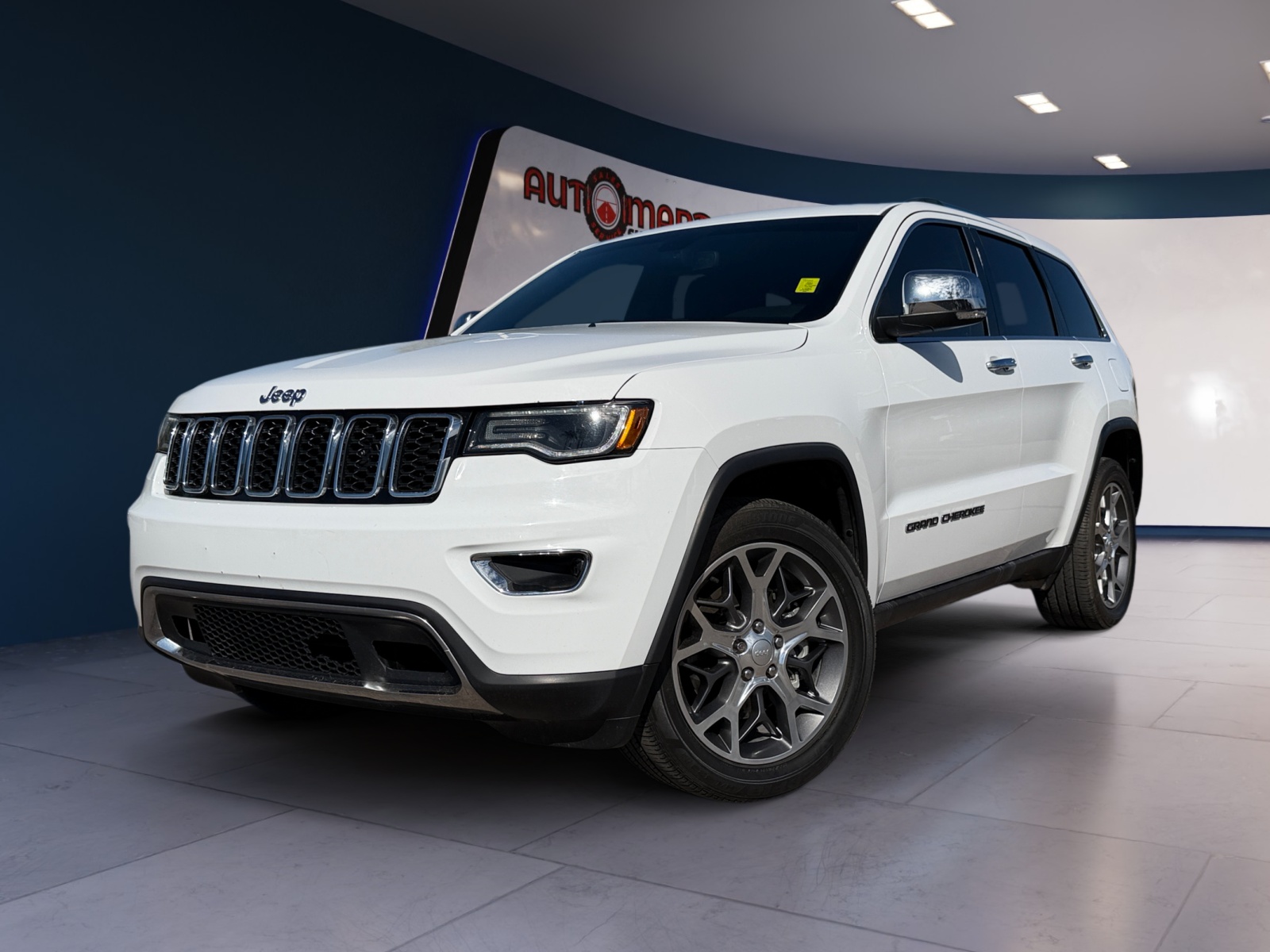 Jeep Grand Cherokee photo 2