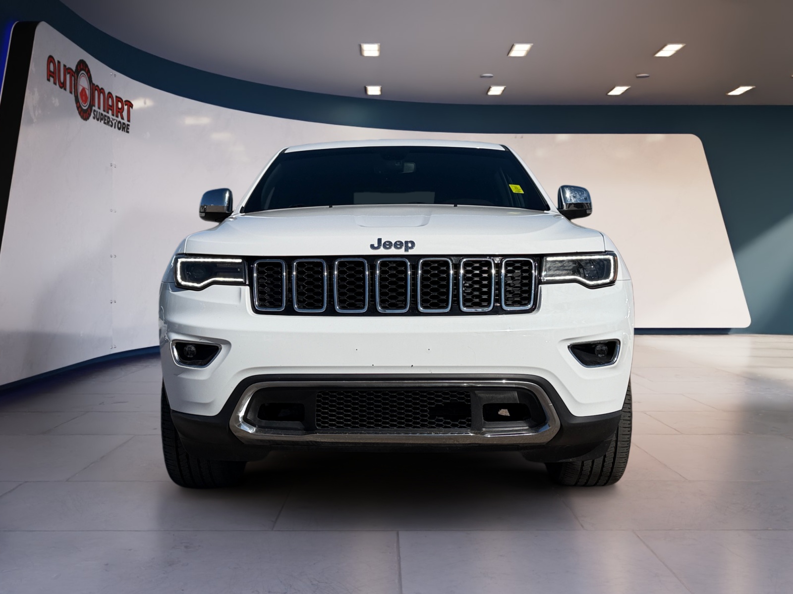 Jeep Grand Cherokee photo 9