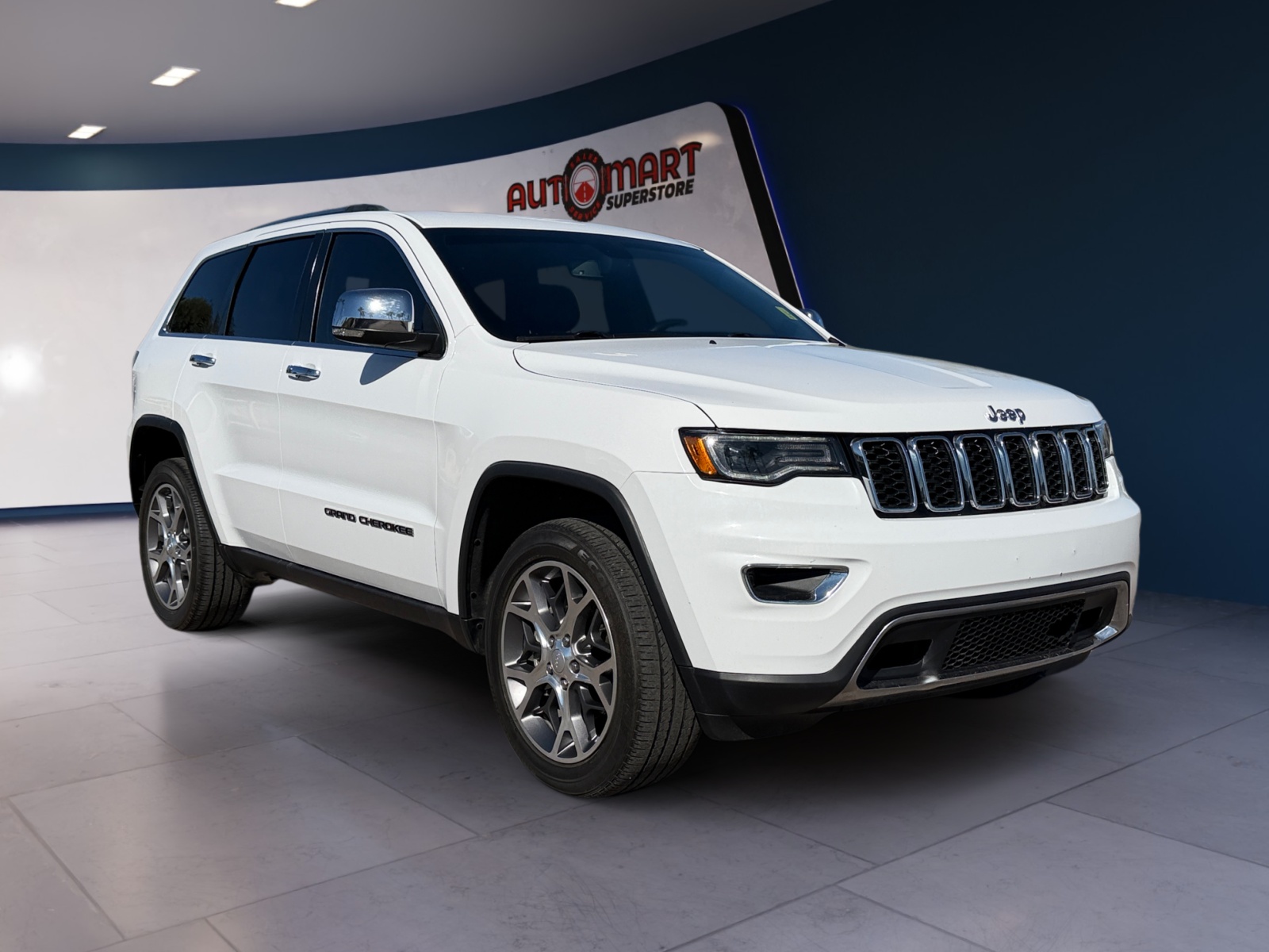 Jeep Grand Cherokee photo 8