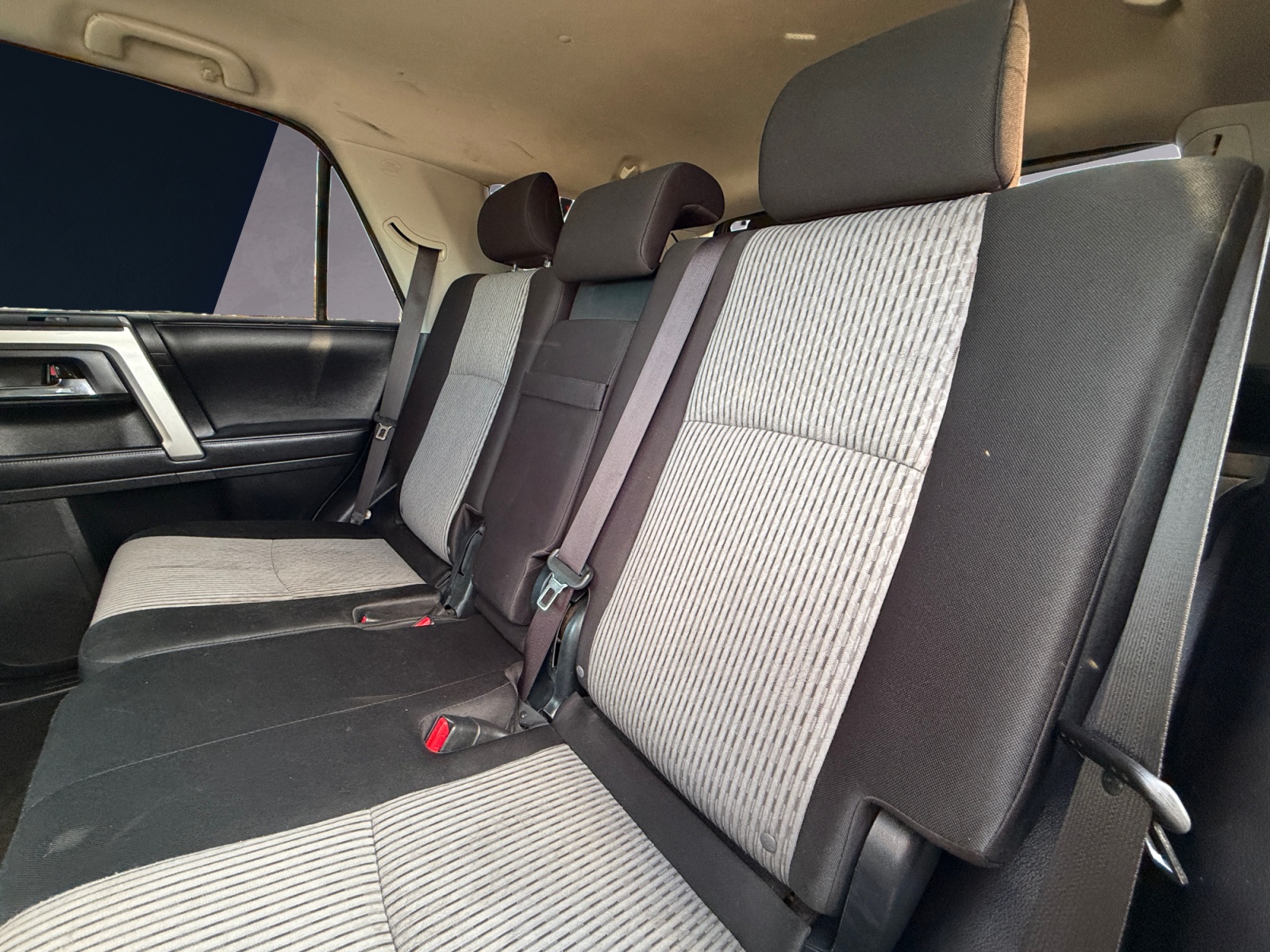 Toyota 4Runner photo 14