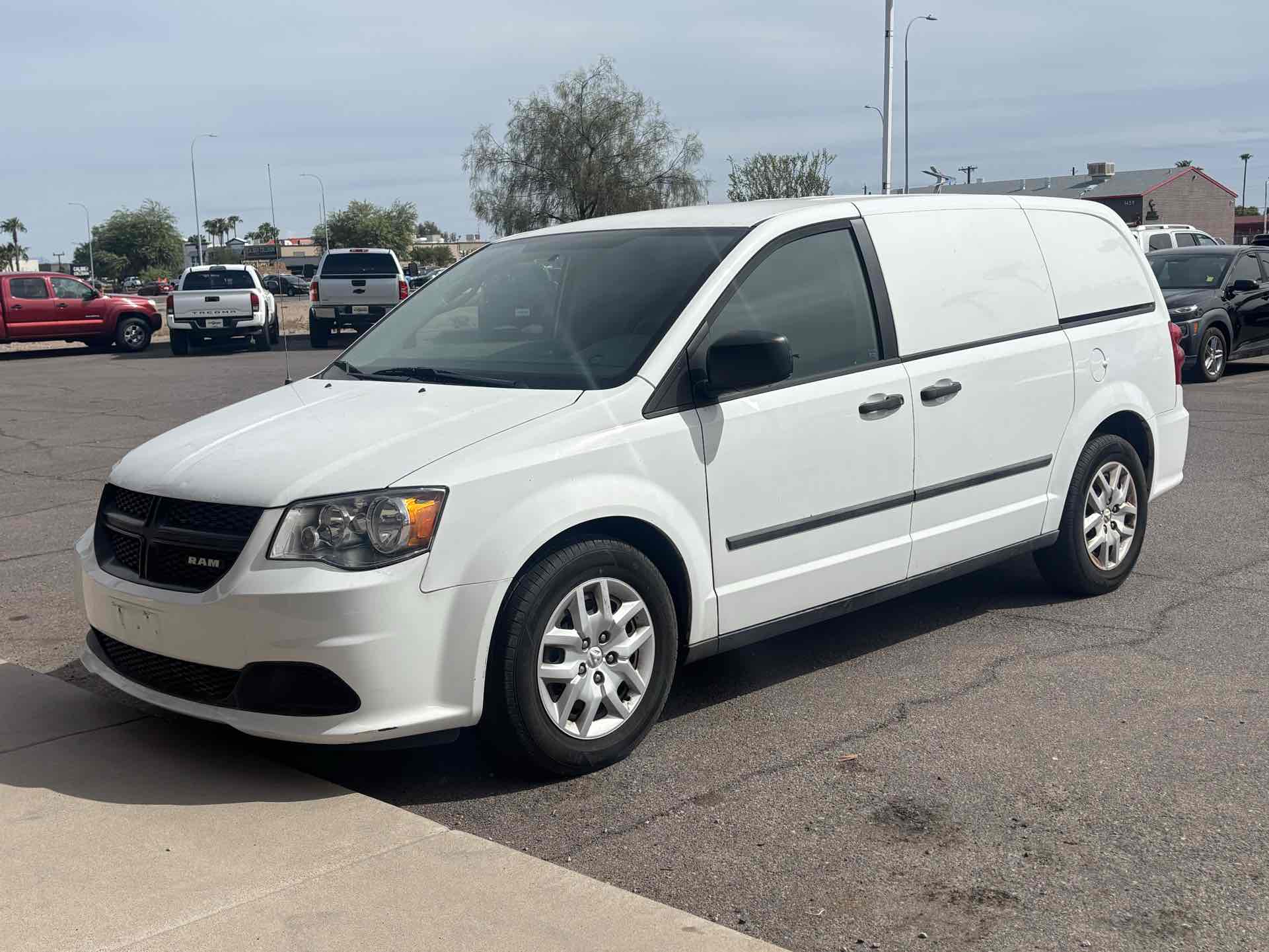 Ram Cargo Van photo 2