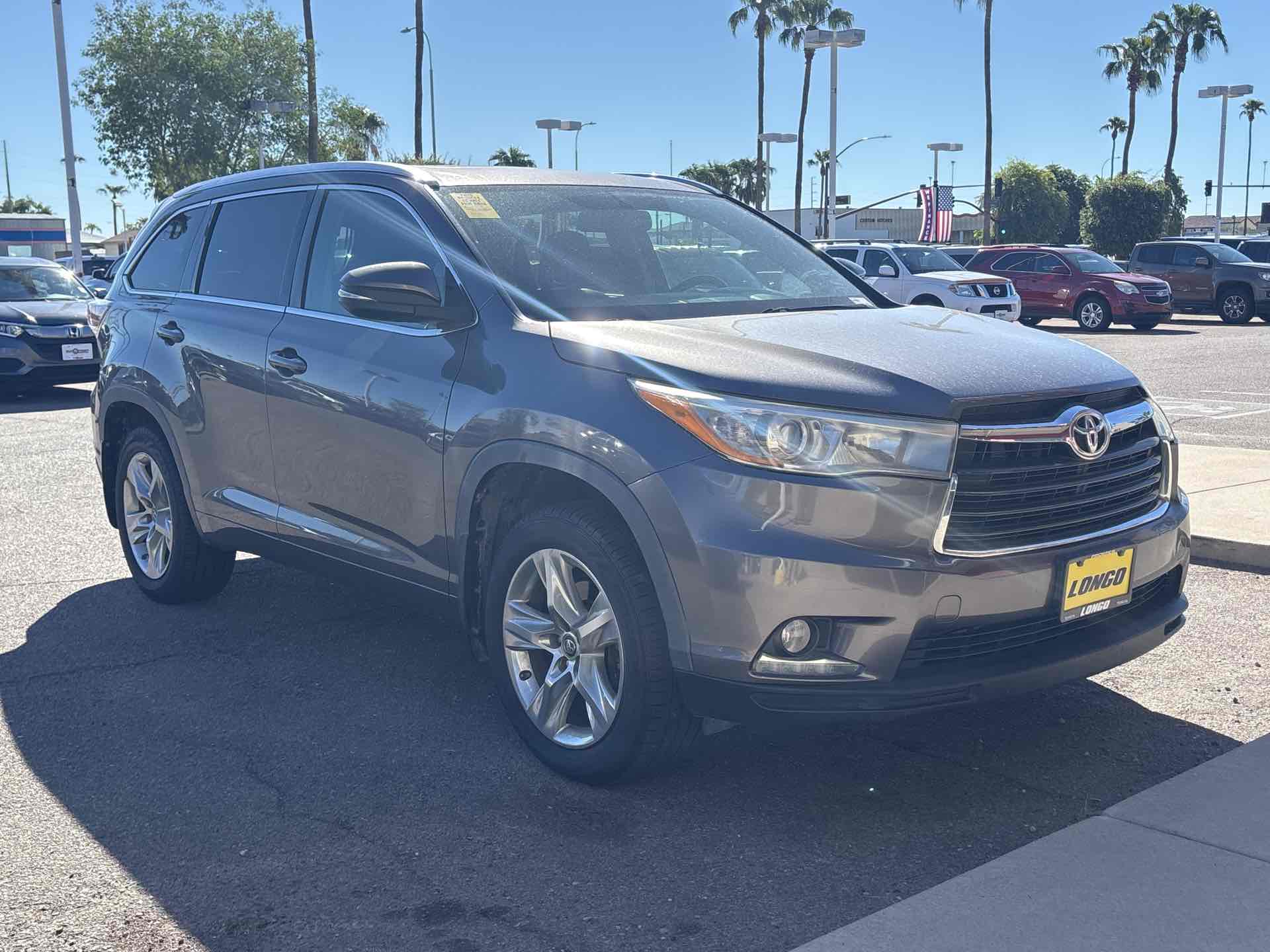 Toyota Highlander photo 2