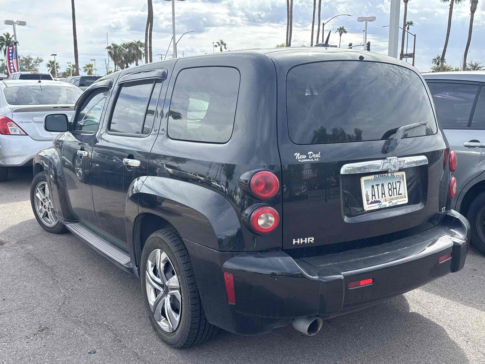 Chevrolet HHR photo 2