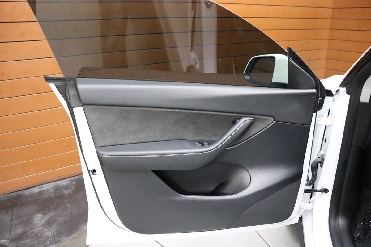 2022 Tesla Model Y Long Range photo 18