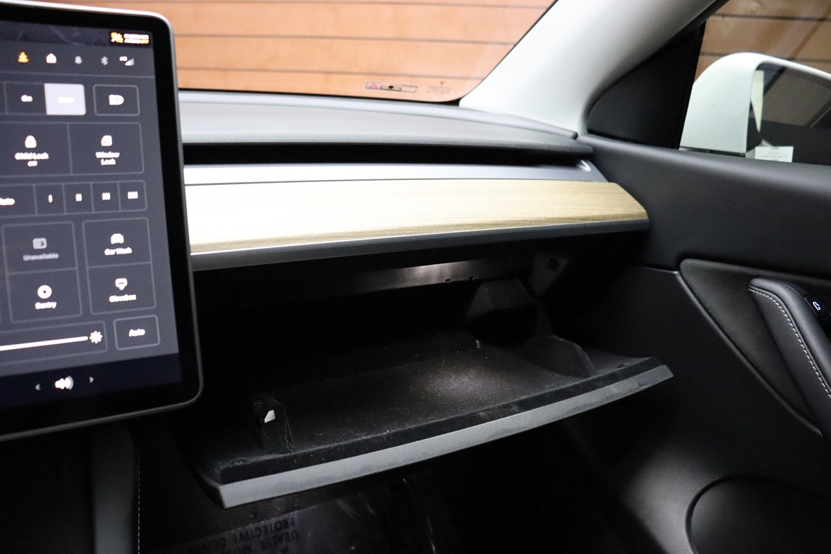 2022 Tesla Model Y Long Range photo 28