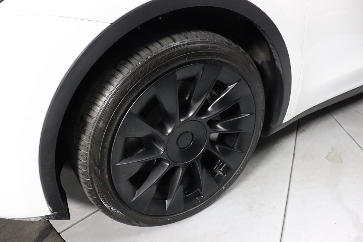2022 Tesla Model Y Long Range photo 6