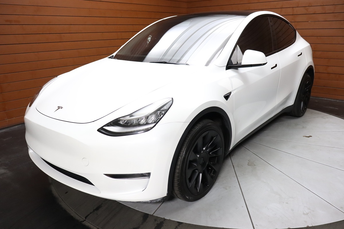 2022 Tesla Model Y Long Range photo 5