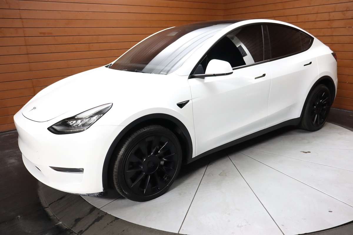 2022 Tesla Model Y Long Range photo 4