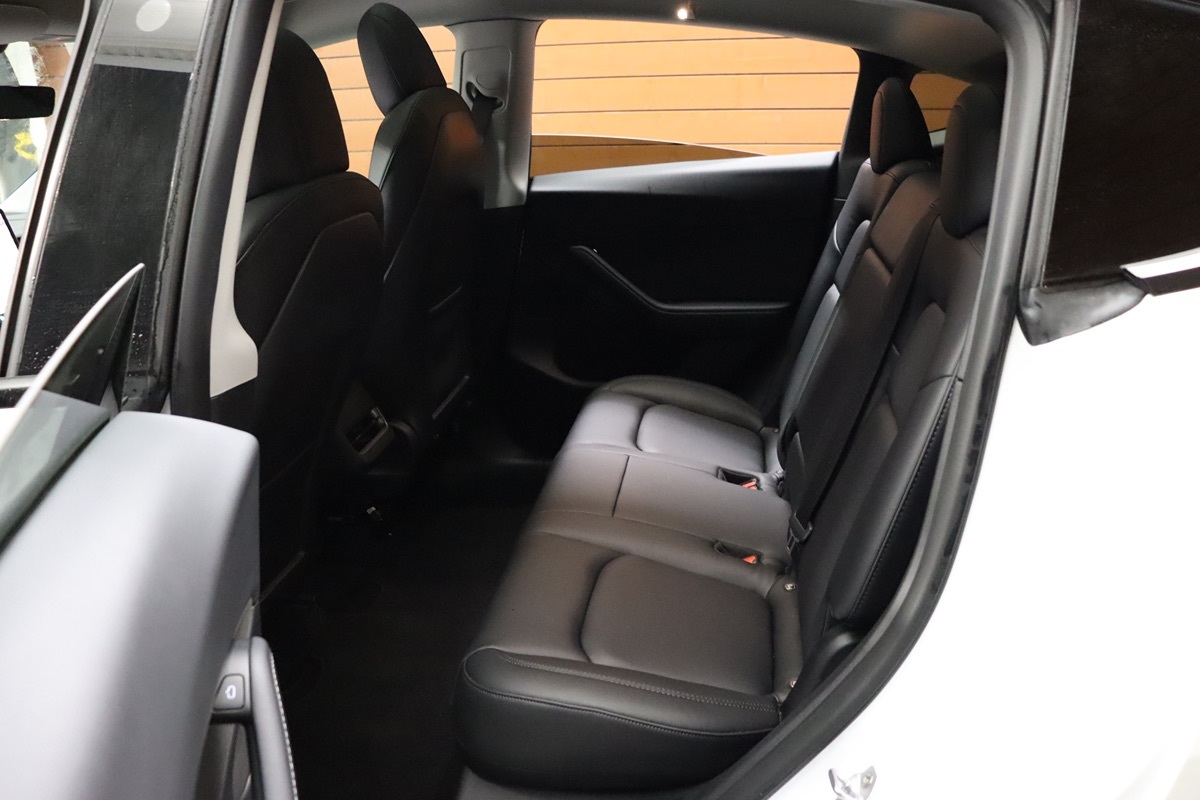 2022 Tesla Model Y Long Range photo 36