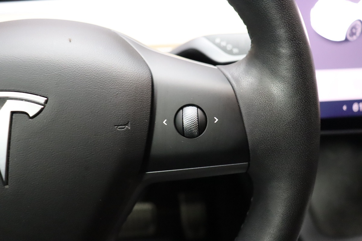 2022 Tesla Model Y Long Range photo 47