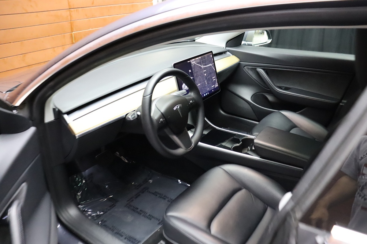 2020 Tesla Model 3 Long Range photo 2