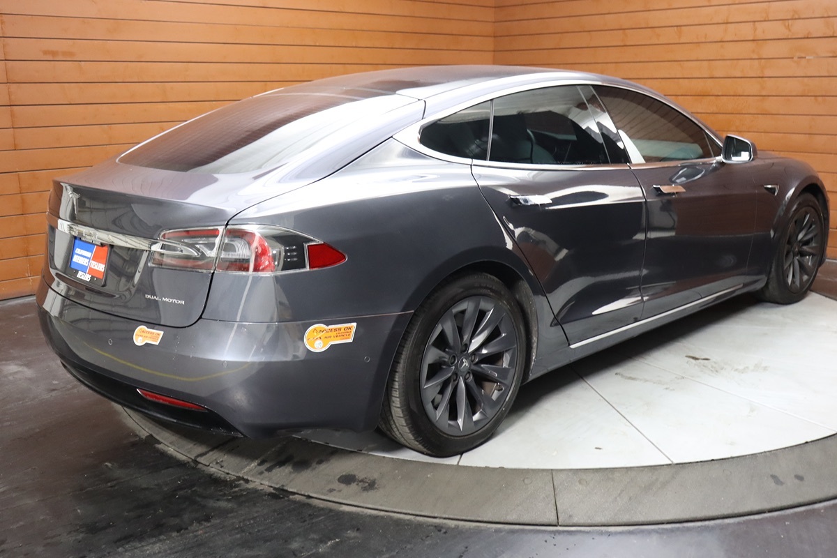 2020 Tesla Model S Long Range Plus AWD photo 19