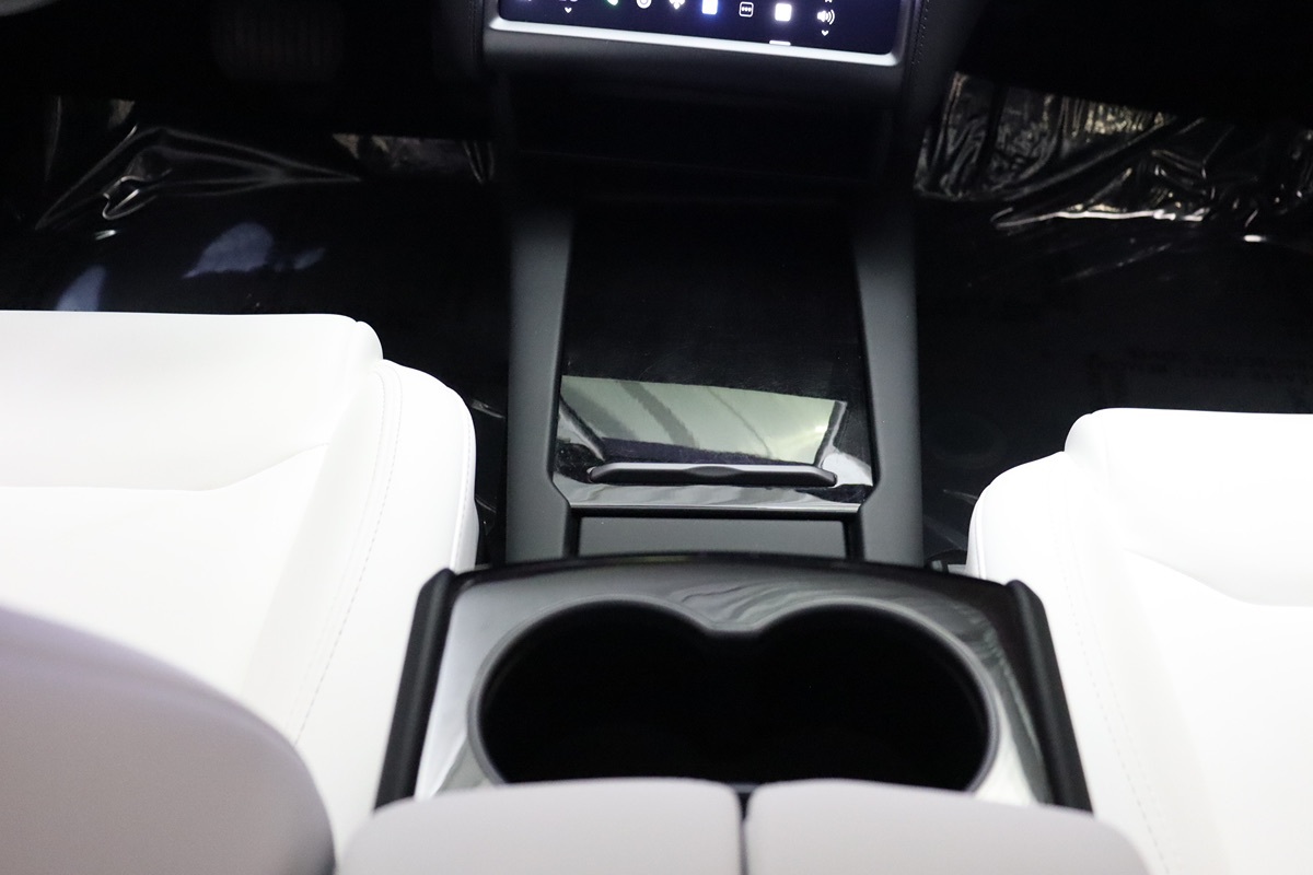 2020 Tesla Model S Long Range Plus AWD photo 39