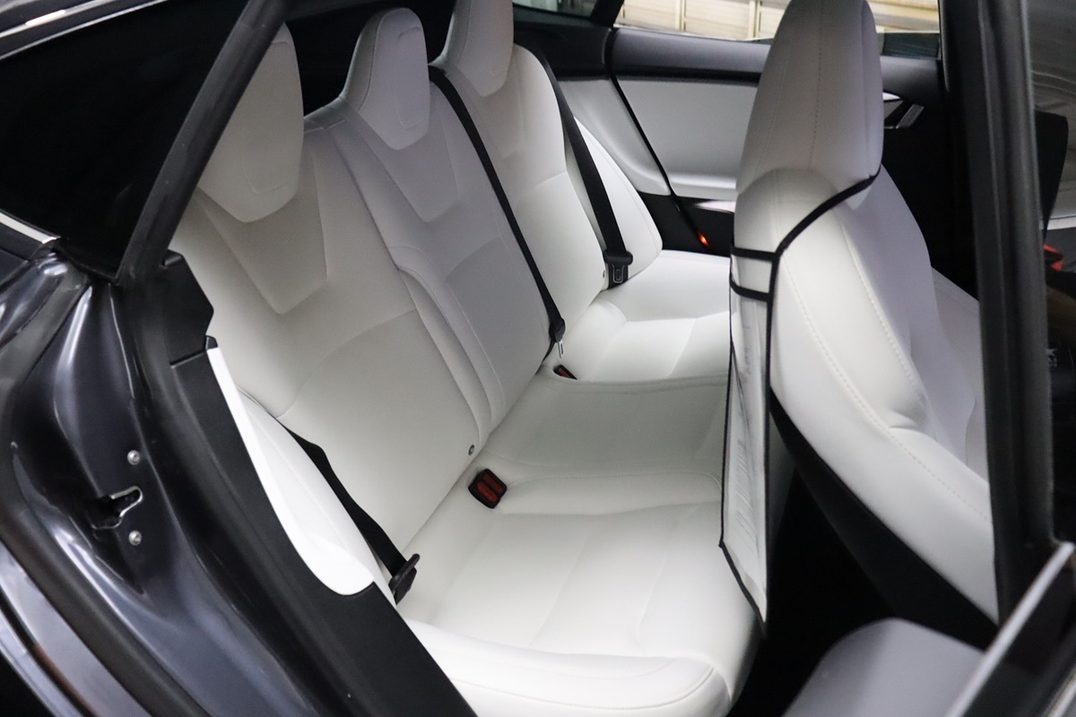 2020 Tesla Model S Long Range Plus AWD photo 48