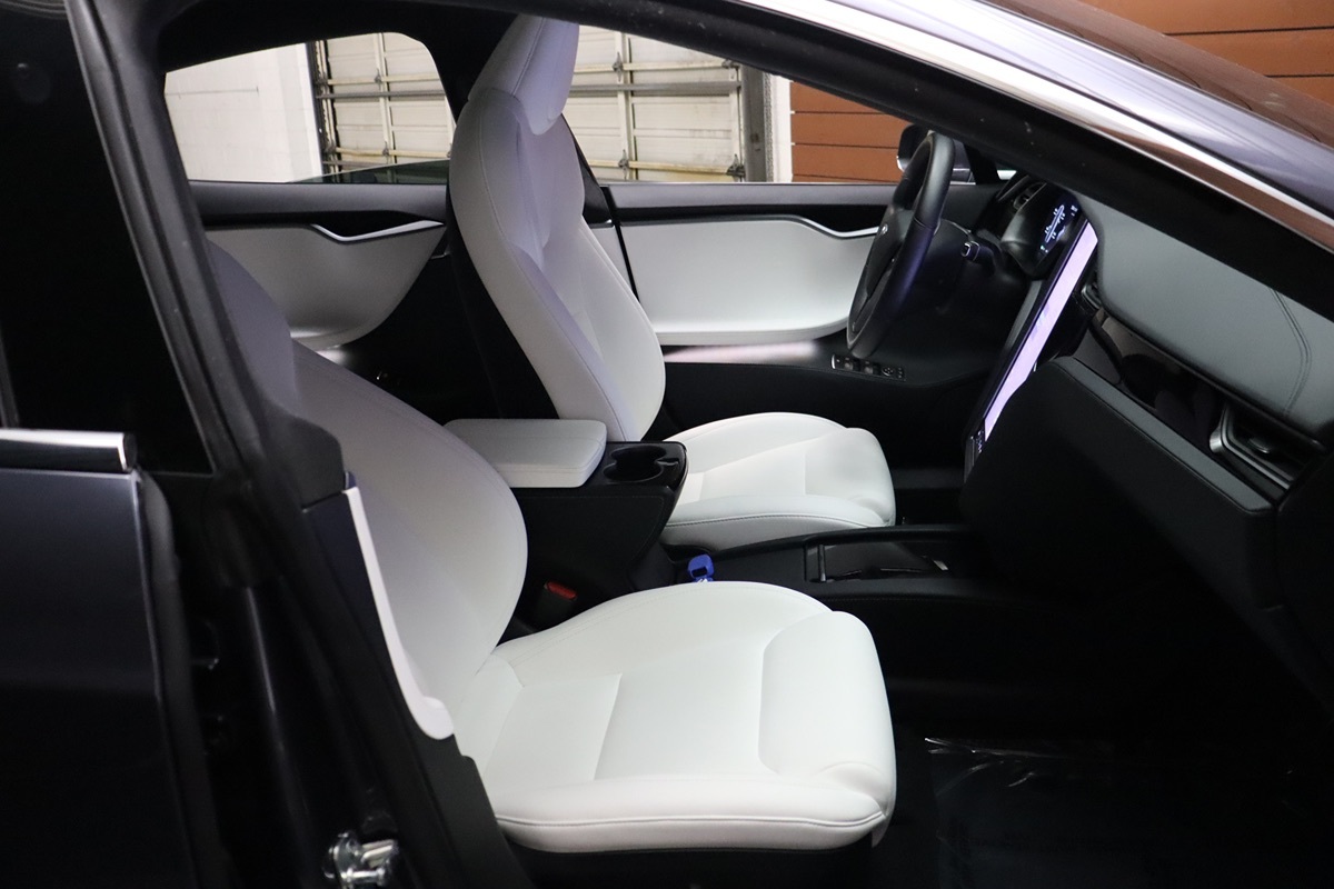 2020 Tesla Model S Long Range Plus AWD photo 49