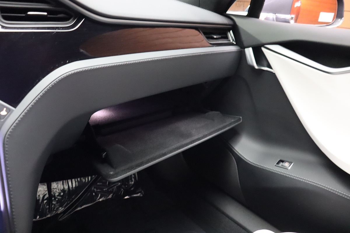 2020 Tesla Model S Long Range Plus AWD photo 26
