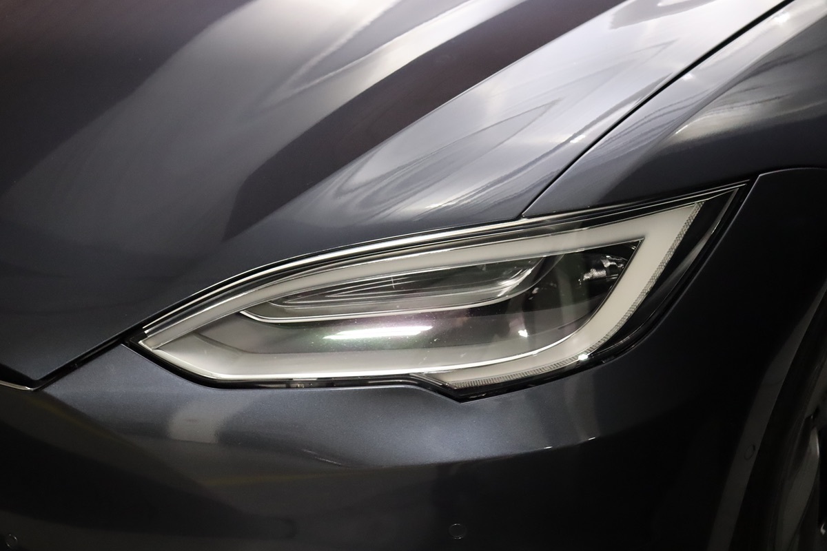 2020 Tesla Model S Long Range Plus AWD photo 4