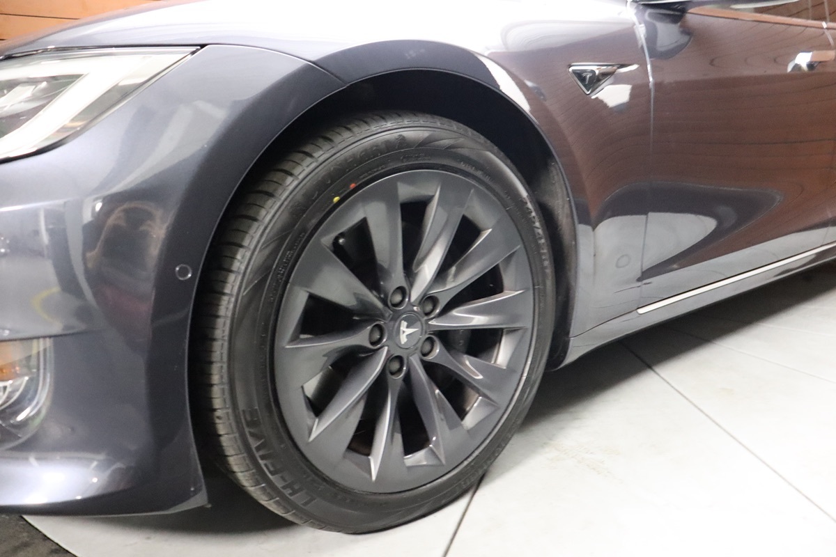2020 Tesla Model S Long Range Plus AWD photo 6