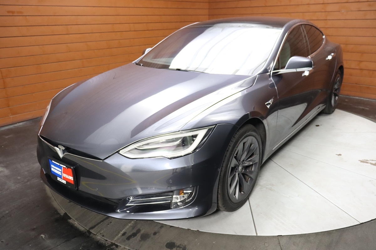 2020 Tesla Model S Long Range Plus AWD photo 7